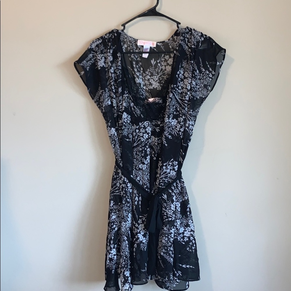 Oscar De La Renta Two Piece Set Robe and Slip